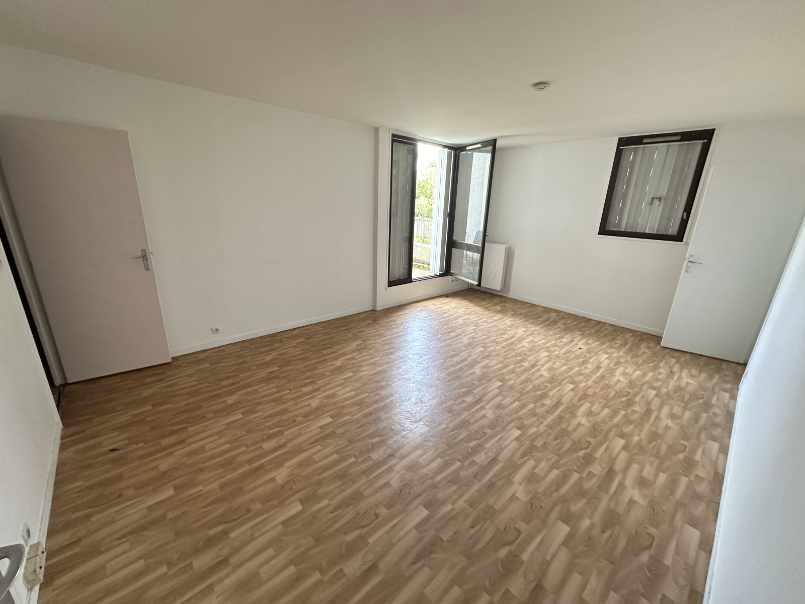 Image_1, Appartement, Évry-Courcouronnes, ref :MBVAP60005930